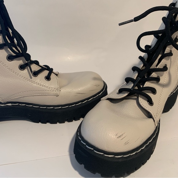 Sincerely Jules Boots Women’s Harley Platform Combat Cream Leather Size 8.5 - Picture 6 of 13